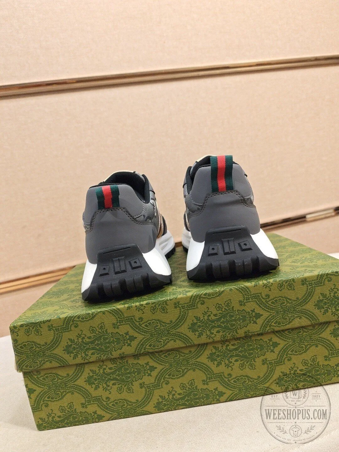 Gucci Grey Monogram Pattern Luxury Brand Fashion Sneakers for Men 14 Gucci Grey Monogram Pattern Luxury Brand Fashion Sneakers for Men